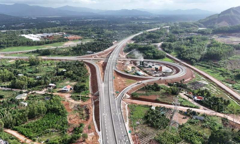 Khởi công, khánh thành 234 dự án trọng điểm chào mừng Đại hội XIV của Đảng