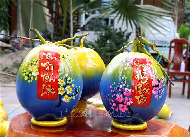 Nâng giá trị nông sản từ tạo hình cho trái cây đặc sản