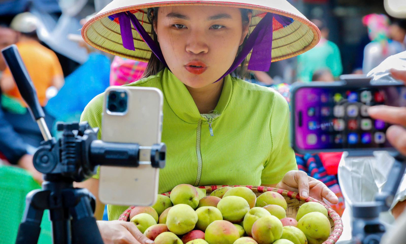 Nông sản địa phương bước vào chuỗi bán hàng số