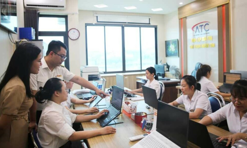 Quảng Ninh: Hỗ trợ, người dân, hộ kinh doanh, doanh nghiệp cập nhật chuyển đổi thông tin thuế