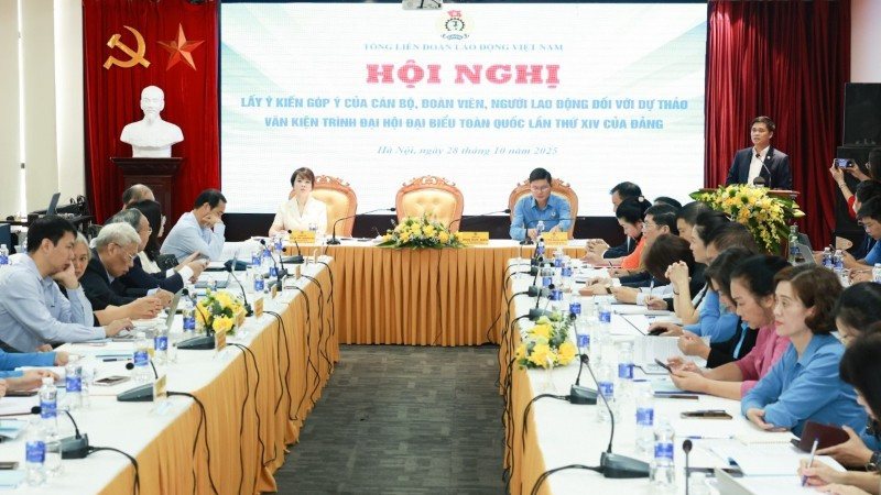 Phát huy trí tuệ cán bộ, đoàn viên, người lao động góp ý văn kiện Đại hội XIV của Đảng