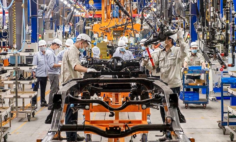 Sản xuất công nghiệp giữ vững đà tăng trưởng cao