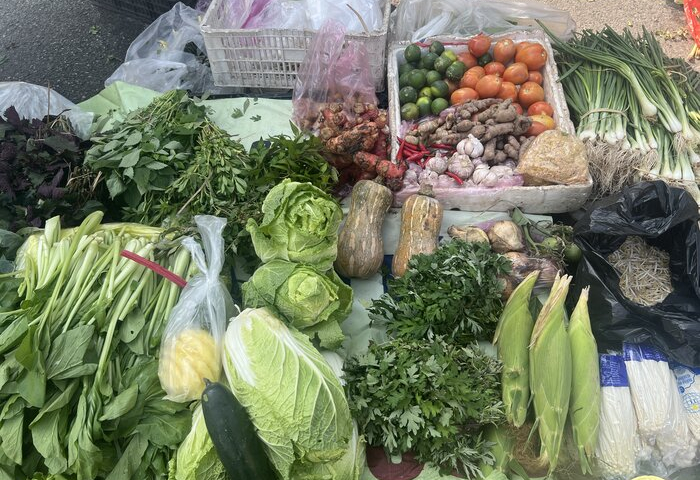 Mưa lũ kéo dài, giá thực phẩm đẩy CPI tháng 10 tăng nhẹ