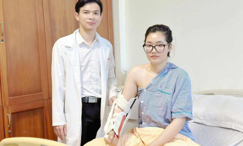 Khôi phục trục cánh tay và sự tự tin cho nữ bệnh nhân 19 tuổi đến từ Phnom Penh