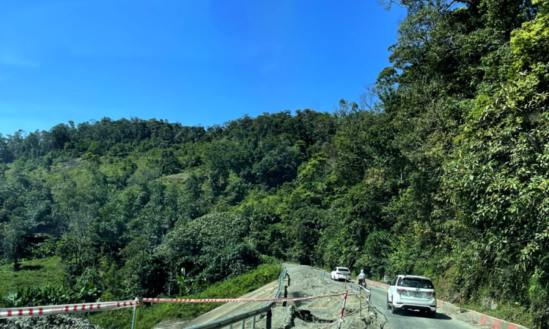 Cấp thiết nâng cấp Quốc lộ 24 nối Đông - Tây Quảng Ngãi