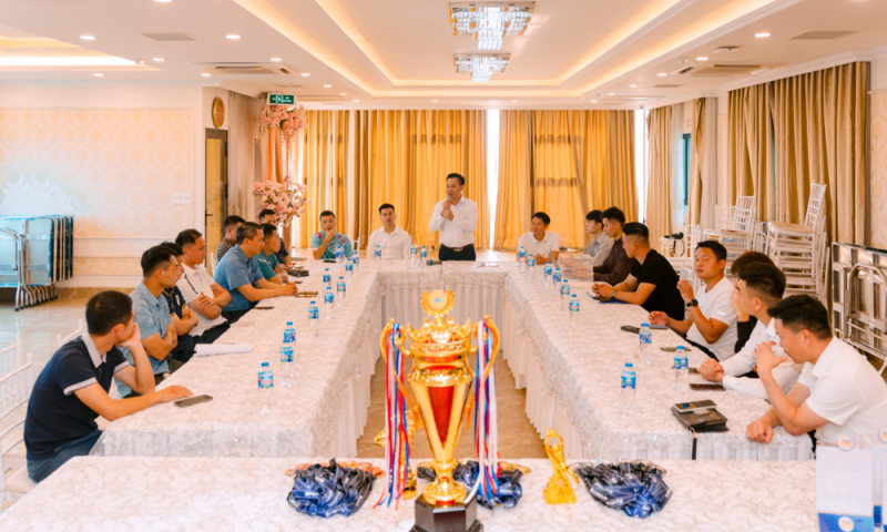 10 đội bóng tranh tài tại Giải bóng đá Bất động sản Hoà Lạc chào xuân Bính Ngọ 2026