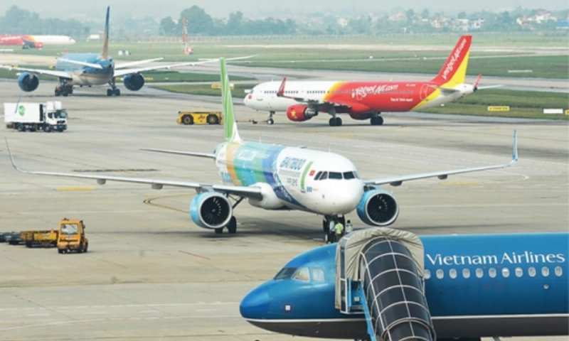 Quy định về nghĩa vụ hỗ trợ và bồi thường cho hành khách khi chuyến bay bị chậm, hủy