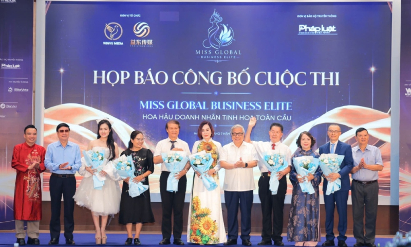 Khởi động cuộc thi 