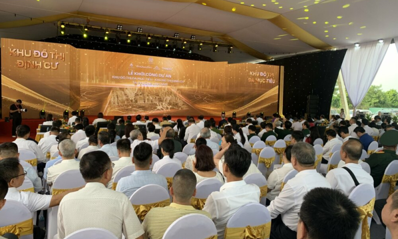 Hà Nội: khởi công dự án Đại lộ Sông Hồng quy mô 148.000 người