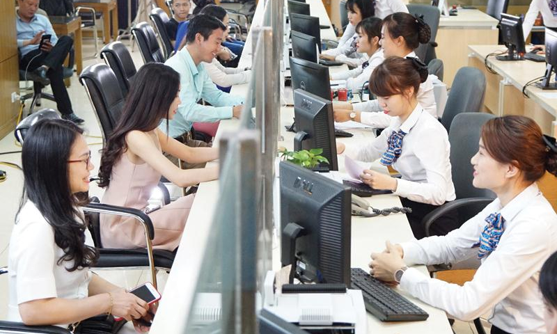 Nhiều diễn biến lãi suất ngân hàng đáng chú ý