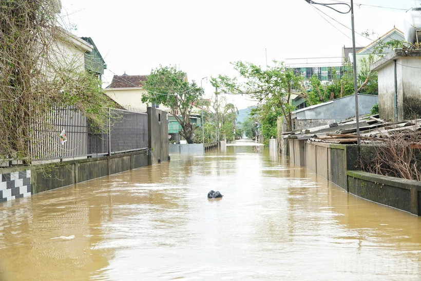 Hỗ trợ từ nguồn dự phòng ngân sách trung ương năm 2025 cho một số địa phương khắc phục hậu quả bão số 10