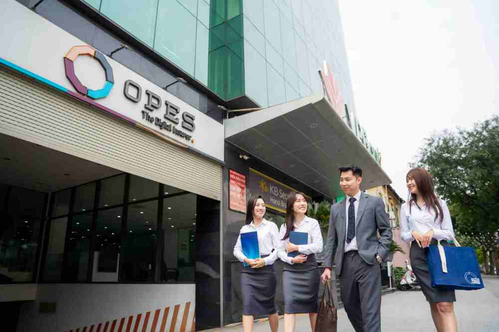 OPES thắng lớn với bộ đôi giải thưởng danh giá tại Insurance Asia Awards 2025