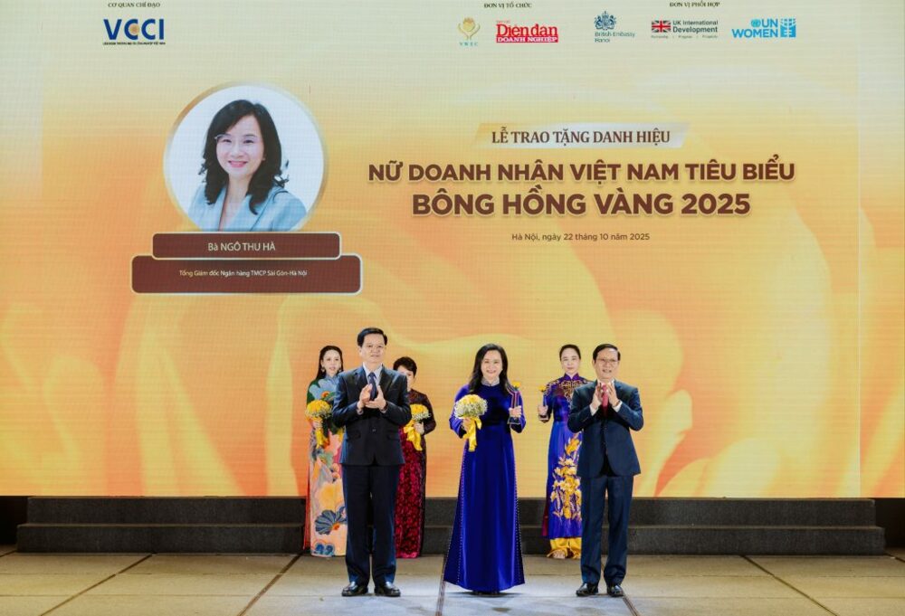 Tổng Giám đốc SHB Ngô Thu Hà được vinh danh “Nữ doanh nhân Việt Nam tiêu biểu – Bông hồng vàng” năm 2025