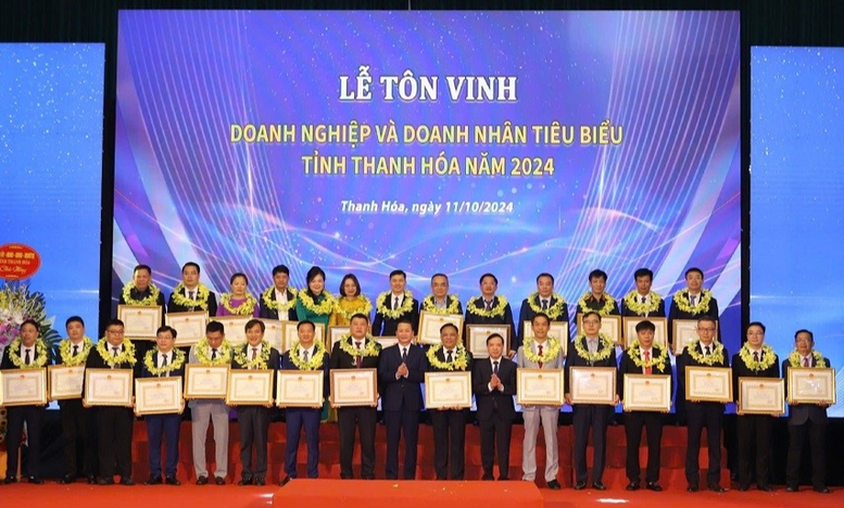 Hướng dẫn xét tôn vinh, trao tặng giải thưởng cho doanh nhân, doanh nghiệp