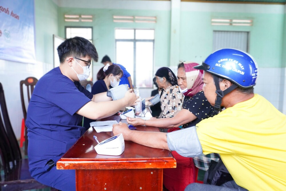 BV Hùng Vương Gia Lai phối hợp đào tạo Điều dưỡng cho bộ đội xuất ngũ