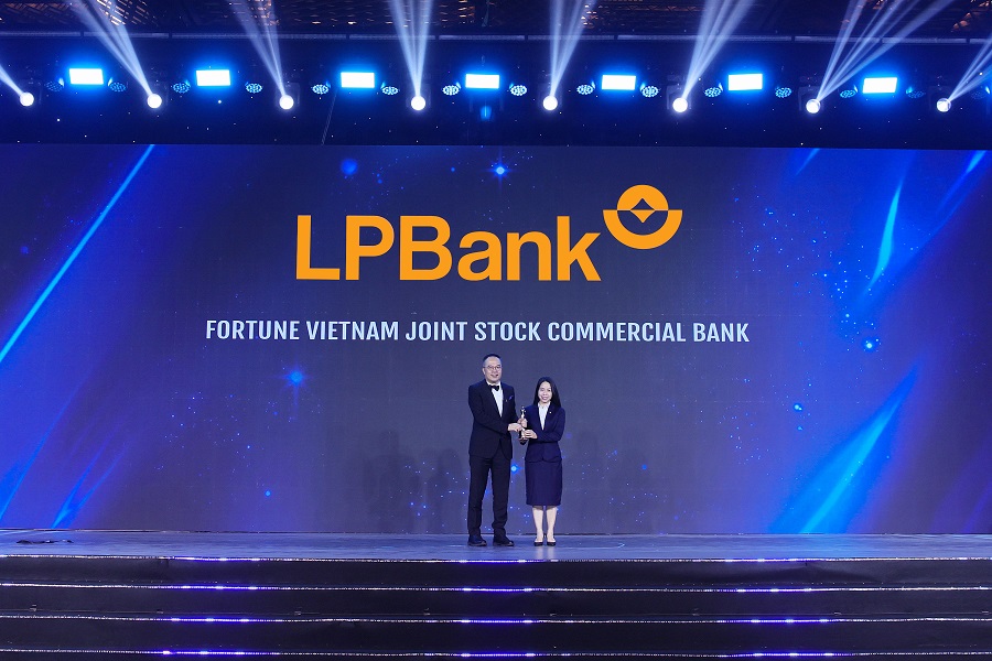 HR Asia 2026: LPBank được vinh danh Nơi làm việc tốt nhất châu Á và Doanh nghiệp Dẫn đầu công nghệ