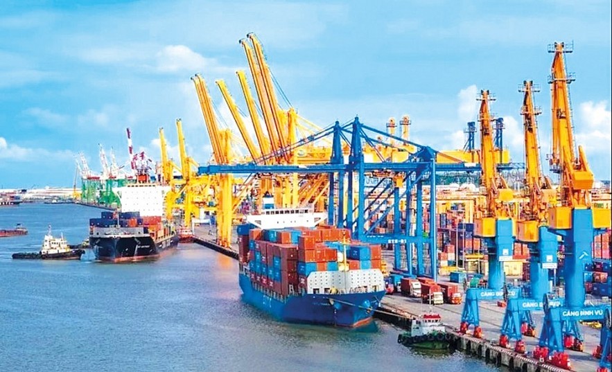 Thu ngân sách 8 tháng từ xuất nhập khẩu tăng 17,4%