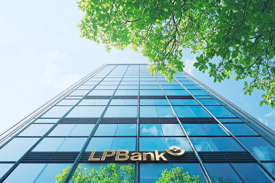 LPBank báo lãi trước thuế 10.421 tỷ đồng sau 9 tháng đầu năm 2026